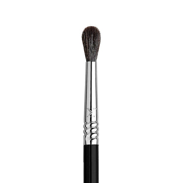 SIGMA - E33 DETAIL DIFFUSED CREASE BRUSH